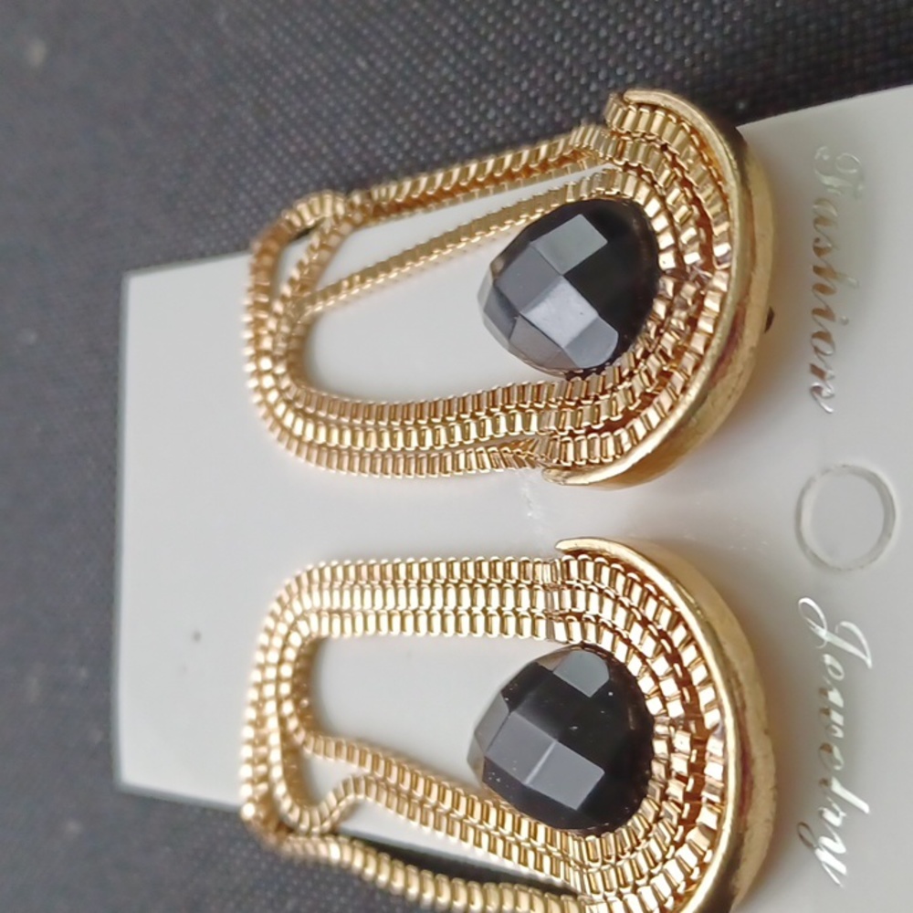 Earrings, - Picture 3 of 3